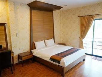 Baan I Un Pool Villa Chonburi Bagian luar foto